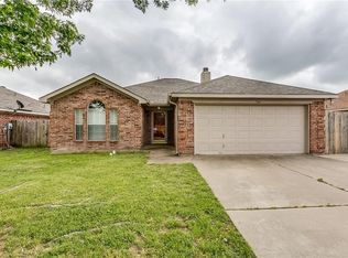 704 Stirling Rd, Rhome, TX 76078