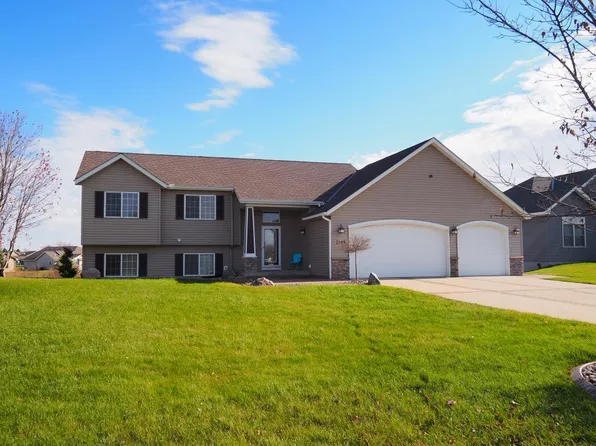 1145 Dale St SW, Hutchinson, MN 55350