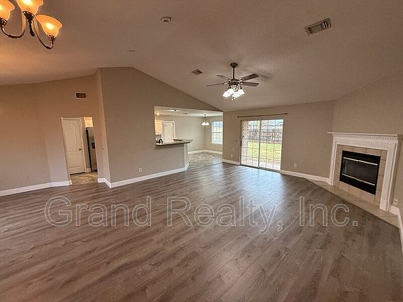 4th image of 4754 Winterdale Dr