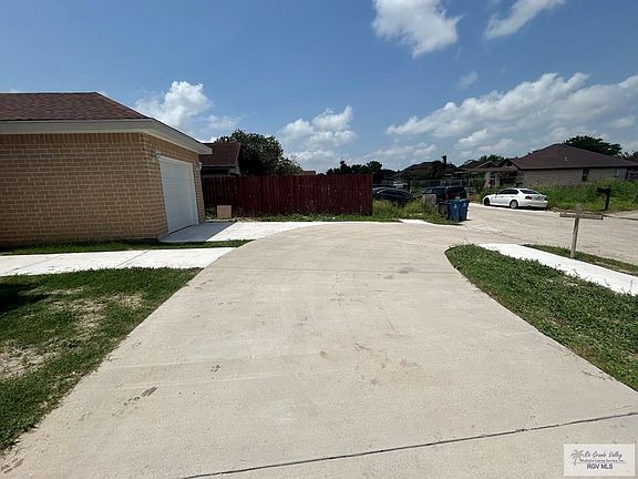 3rd image of 568 Ruby Red Ln