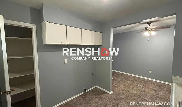 3228 Lyndale Ave — Photo 10