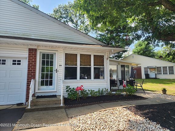 2nd image of 5 Snowberry Lane #B