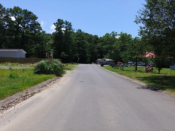 4th image of 120 Mill Cove Ln