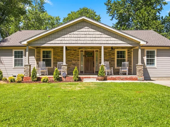 1412 Suzanne Dr, Murfreesboro, TN 37128