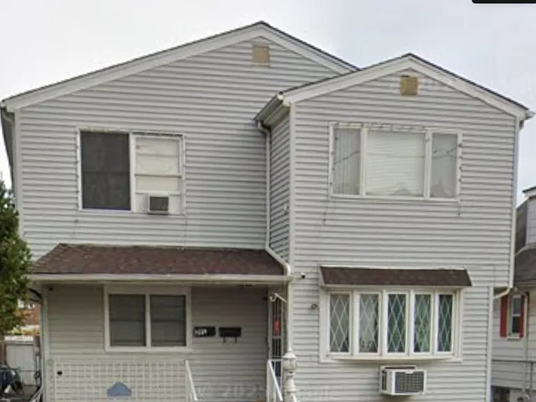 208 McAdoo Ave #2 — Photo 1