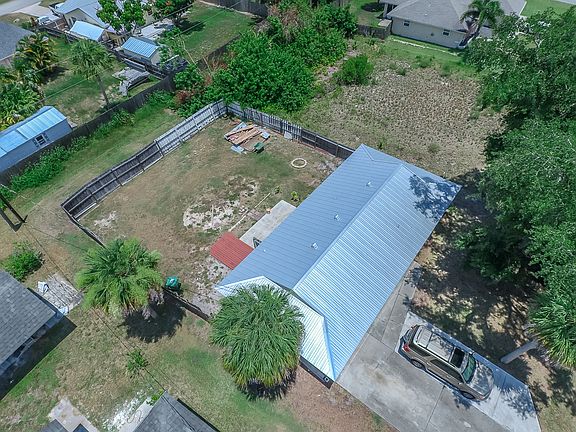 3rd image of 7706 Citrus Park Blvd