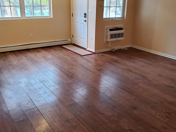 3rd image of 75 Pipetown Hill Road