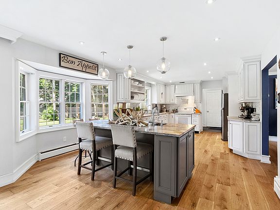 5th image of 21 Andys Ln