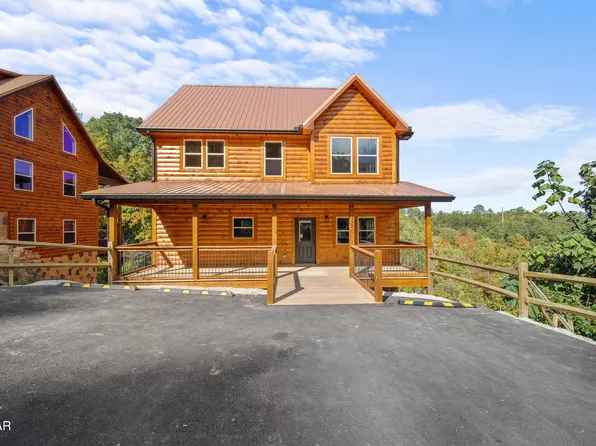 3280 Pine Peak Way, Sevierville, TN 37862