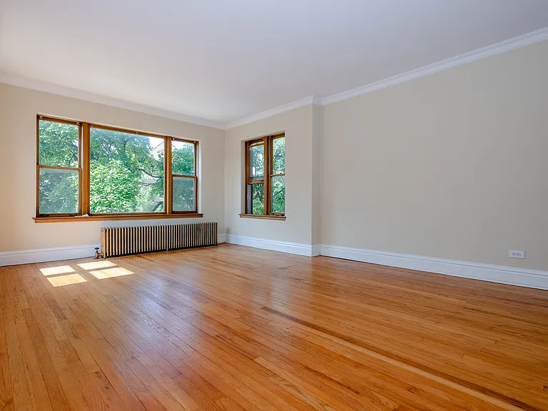 414 S Kenilworth — Photo 2