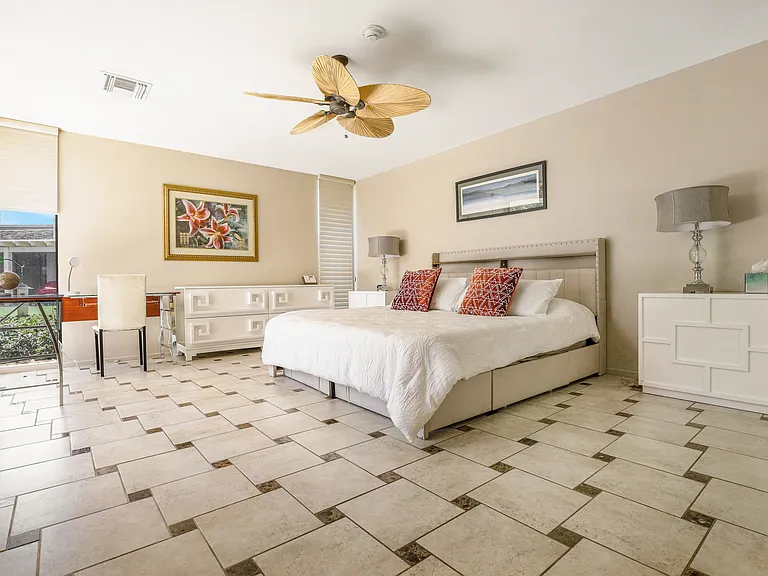 31 Stanford Dr — Photo 16