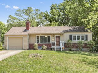 8415 Kenwood Ave, Kansas City, MO 64131