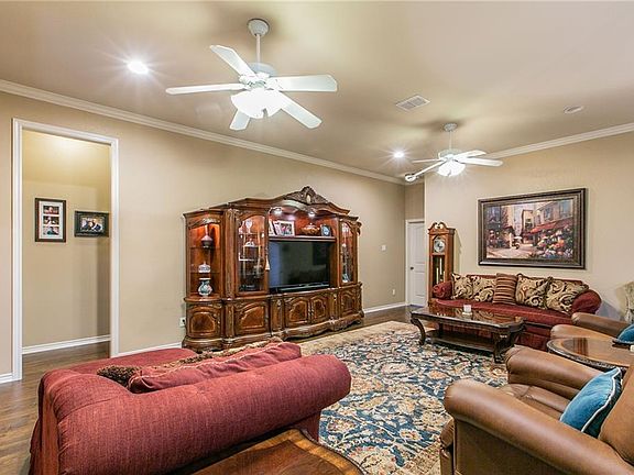 5th image of 2424 Tigua Ct