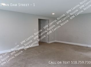 91 Van Dam St APT 1, Saratoga Springs, NY 12866