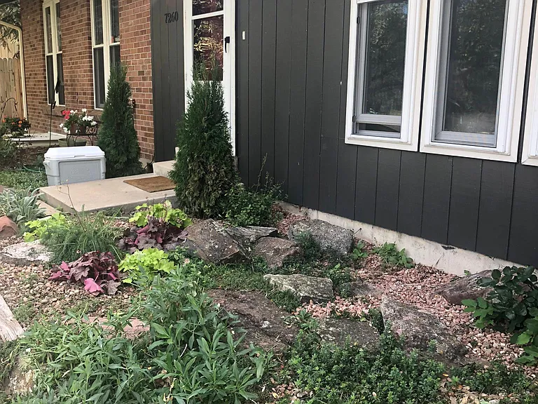 7260 Mount Sherman Rd — Photo 2