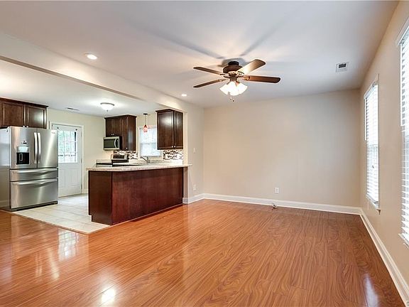 5th image of 13821 Ramblewood Dr