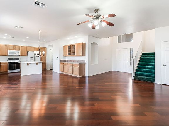 3rd image of 10870 Mallorca St