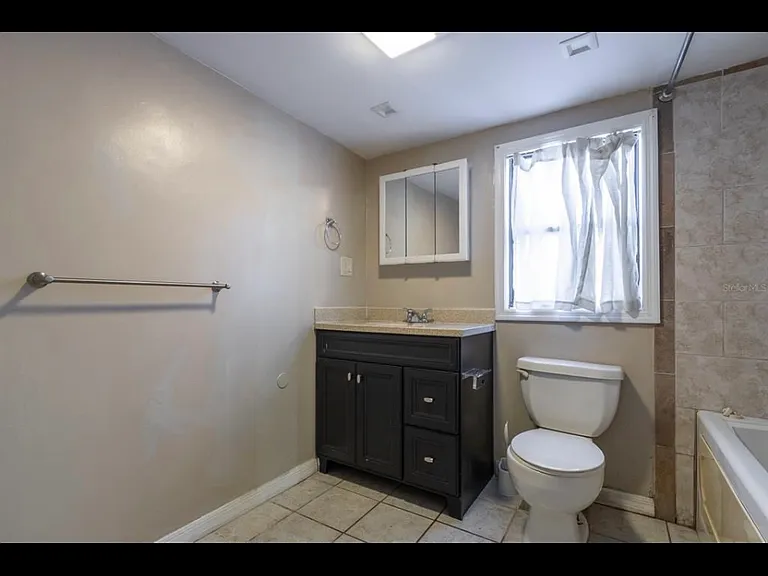 1103 NW 22nd Ave — Photo 9
