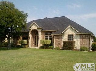 208 Megan Ct, Hudson Oaks, TX 76087