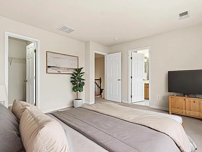 5526 Sacramento Mews Pl — Photo 24