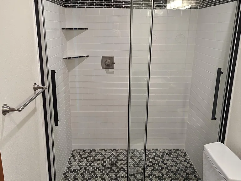 2136 NW Jetty Ave — Photo 14