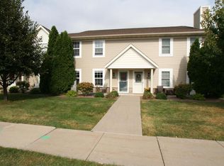 2853 Holiday Dr #7, Janesville, WI