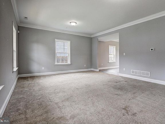 5th image of 7224 Holabird Ave