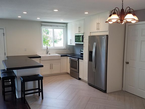 2nd image of 5149 Glasgow Dr