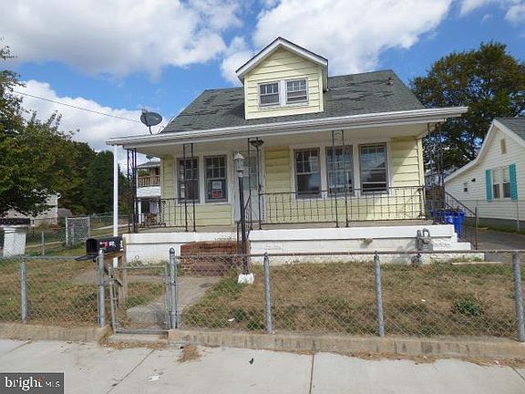2nd image of 1020 Westport Dr