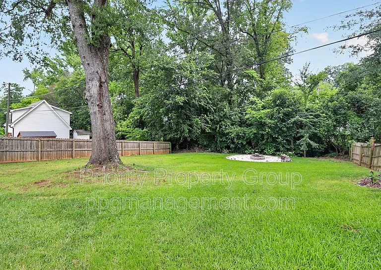 1033 Drummond Ave — Photo 38