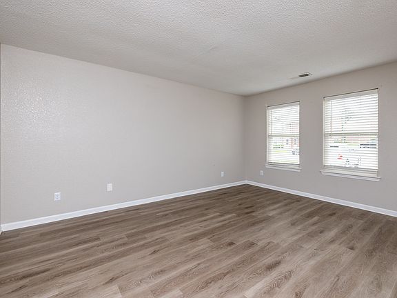 4th image of 1707 Meadowlark Ln #Cb0ba0a21