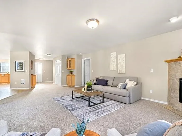 4160 Deemer Rd #202 — Photo 13