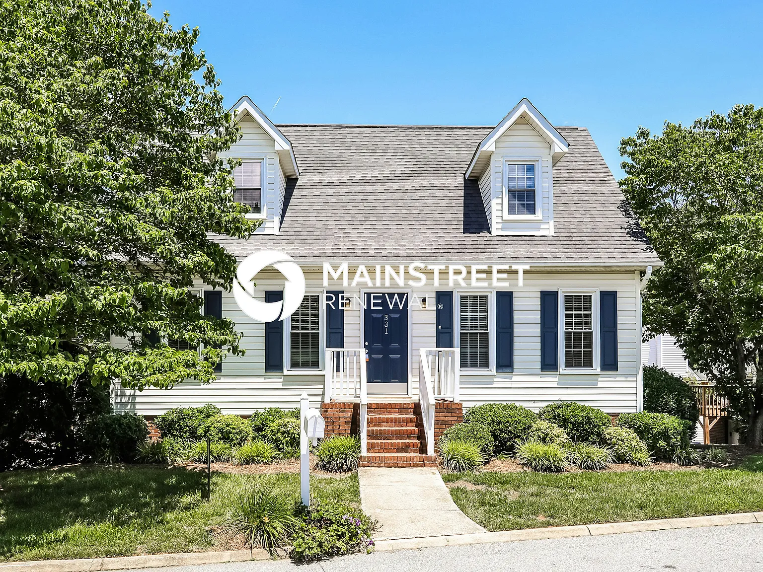 331 Brookside Ct — Photo 1