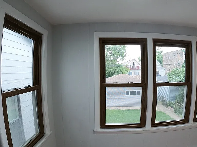 4219 N Albany Ave #2 — Photo 17