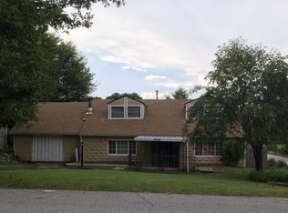 9530 E Linwood Blvd, Independence, MO 64052