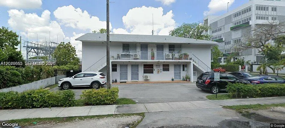 1194 NW 19th Ave #1
