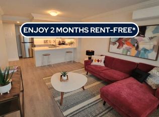 425 E 42nd St #395D, Hamilton, ON L8T 3B2