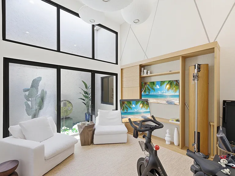 2552 Sheltingham Dr — Photo 15