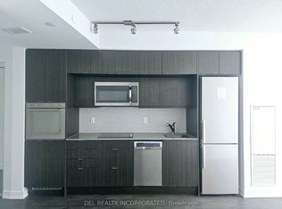 10 York St E #2012-C01, Toronto, ON M5J 0E1