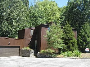 2nd image of 2806 W Fawkesway Dr