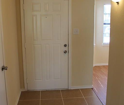 2nd image of 1321 Kesser Dr