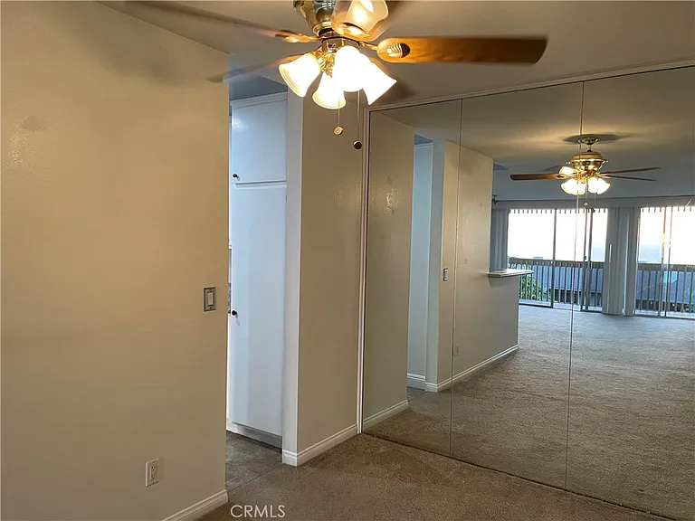 6542 Ocean Crest Dr — Photo 15