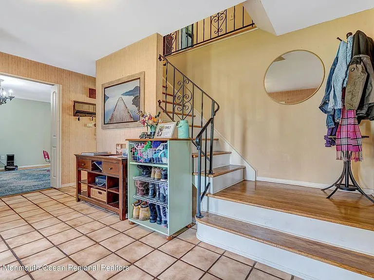 98 Oak Ridge Pkwy — Photo 17