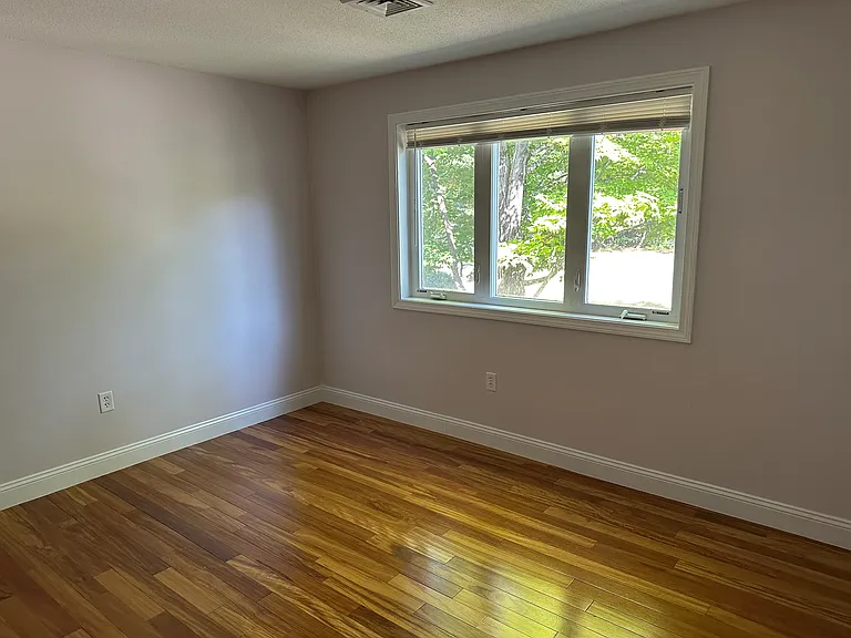 60 Heather Ct — Photo 12