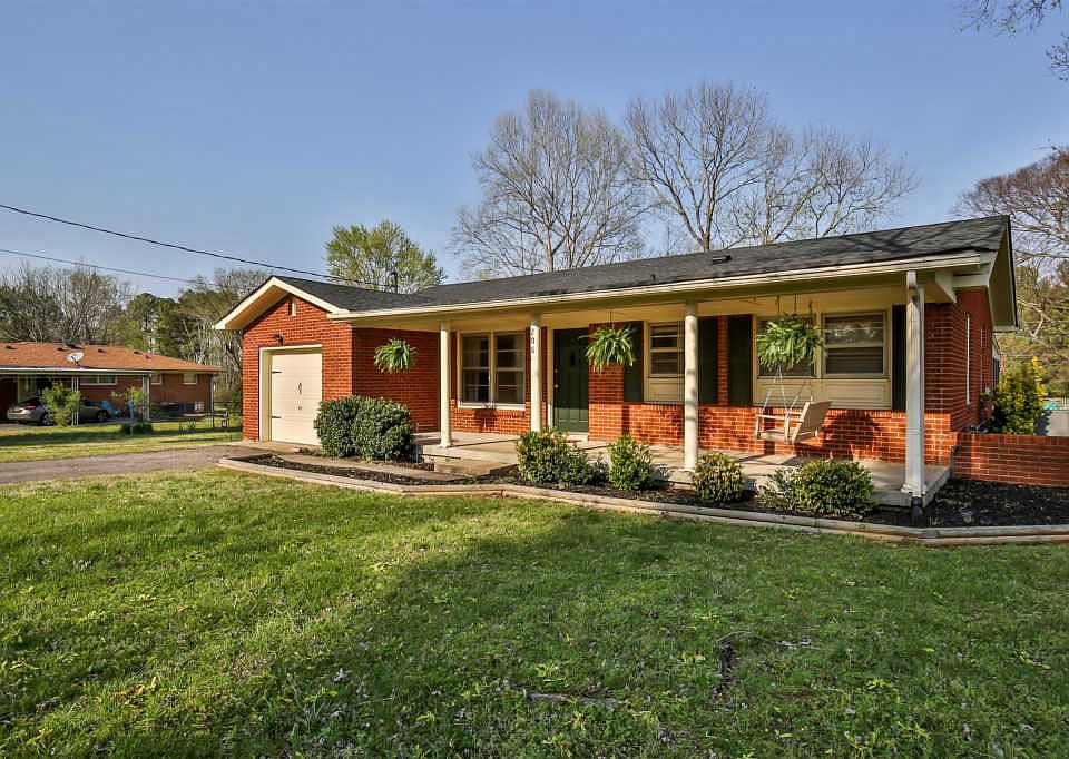 1st image of 208 Holston Dr