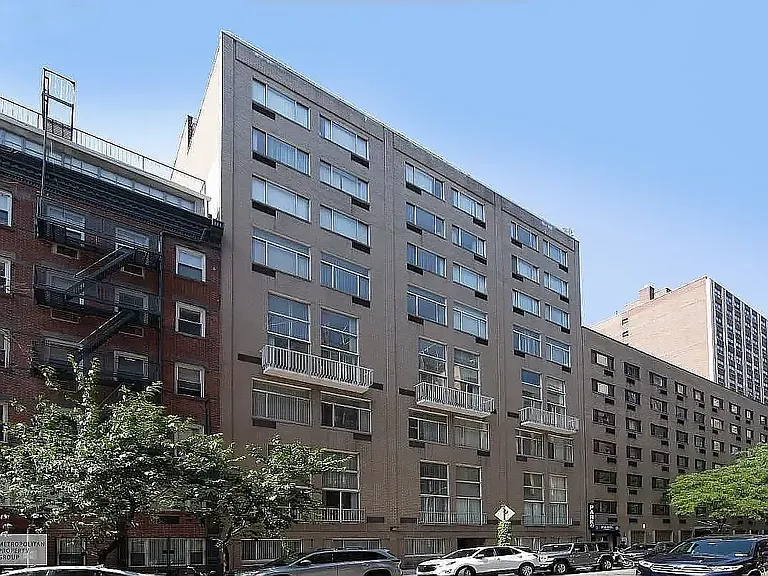 220 E 24th St #4G — Photo 13