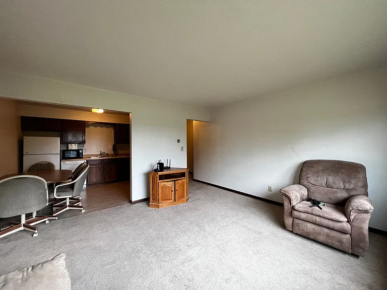 2432 Petsel Place — Photo 8