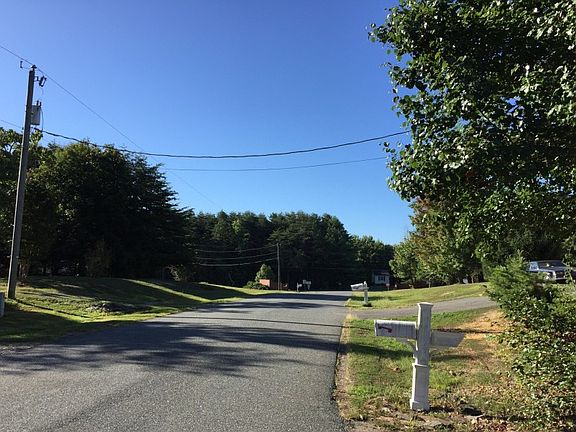 4th image of 14210 Burlingame Ln