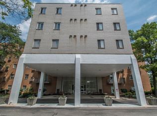 3675 Clague Rd UNIT 316, North Olmsted, OH 44070