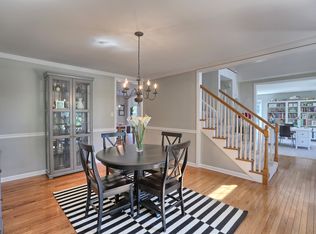 850 Stonebridge Dr, Lancaster, PA 17601